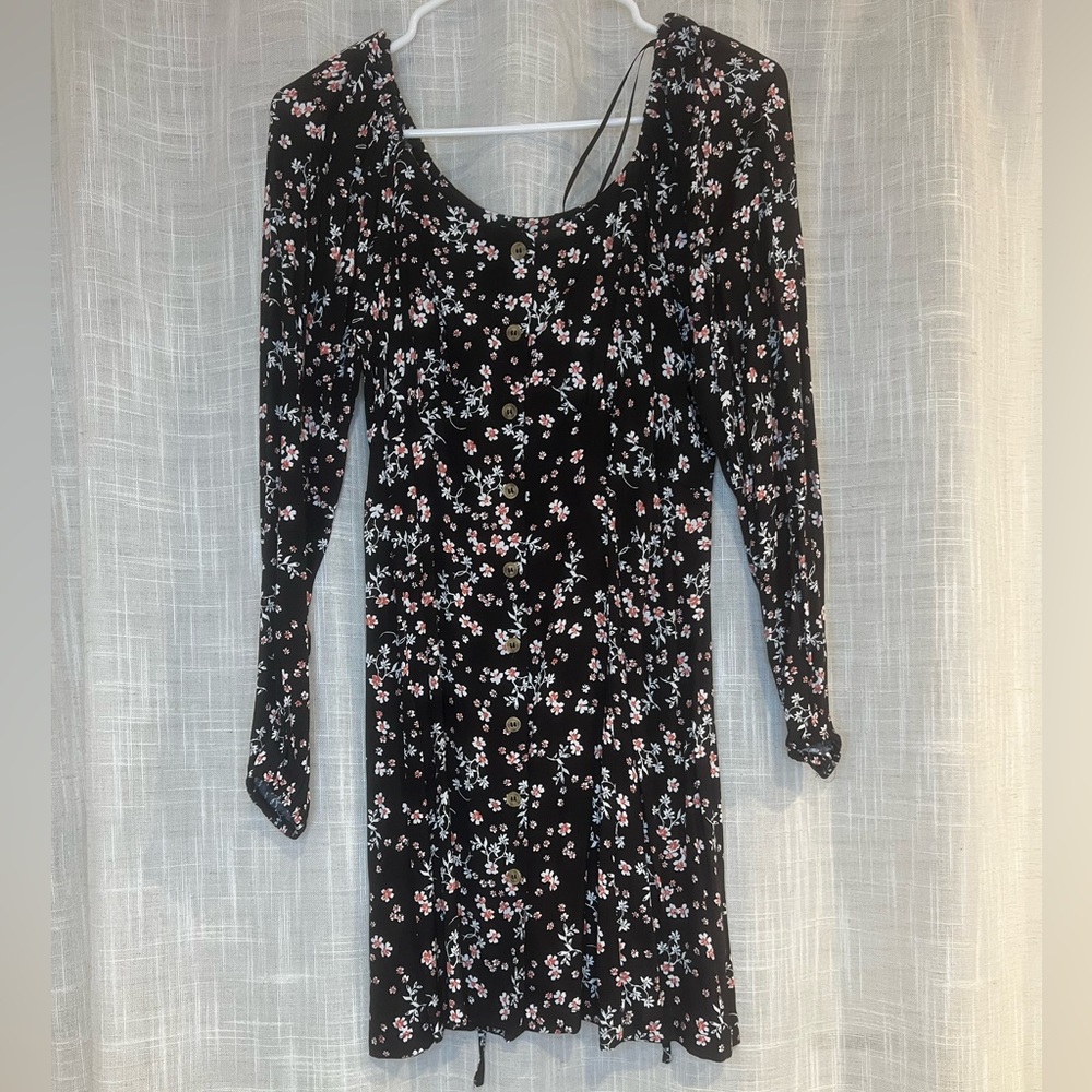 BLACK FLORAL DRESS
